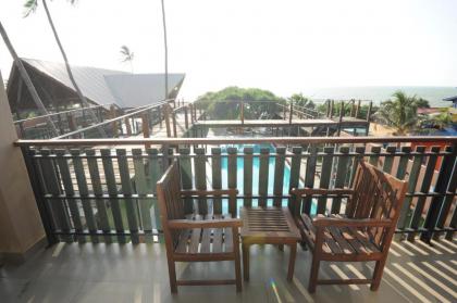 Saprin Beach Resort - image 12