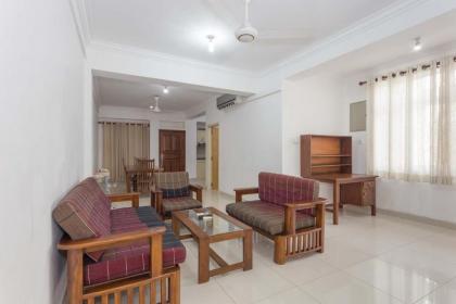 Mayura Apartment - image 1