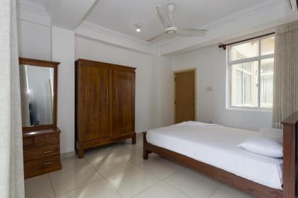 Mayura Apartment - image 3