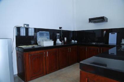 The villa has 6 bedrooms 1 bathroom a flat-screen Tv with satellite channels - image 18