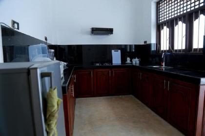 The villa has 6 bedrooms 1 bathroom a flat-screen Tv with satellite channels - image 19