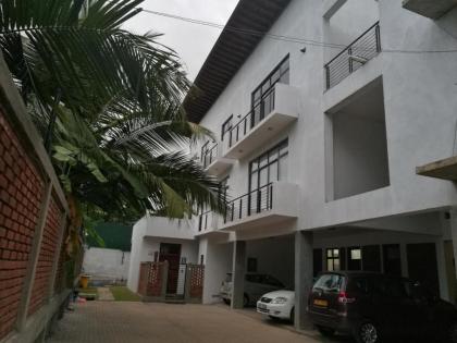 Wattala 2 Bed Room Furnished Apartment - image 1