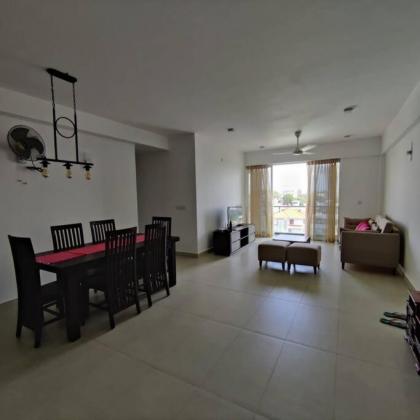 3 Bedroom Apartment in close proximity to Beach - image 15