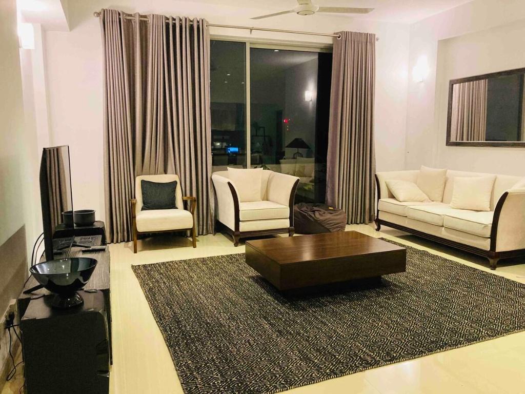 Lovely 2 Bedroom Condo in the heart of Colombo - main image