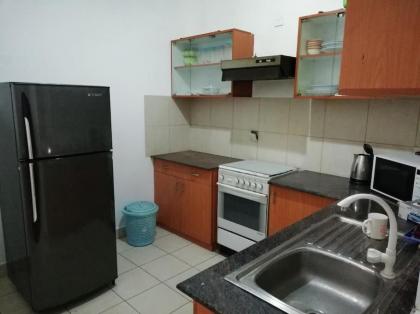 Colombo 9 - 3BR Fully Furnished Luxury Apartment - image 12