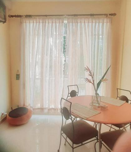 Stylish and Spacious One Bedroom Aptment in Col Colombo 