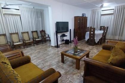 3 Bedroom House in Kalubowila